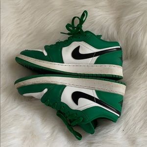 SOLD Jordan dunk low pine